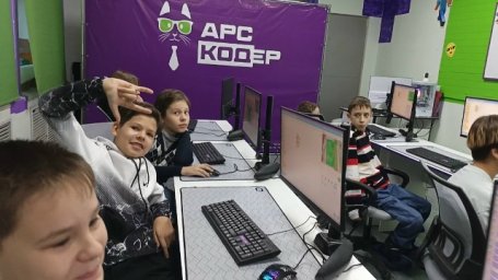 PVZ 🌱🧟♂️ - прототип за 2 часа PVZ 🌱🧟♂️ - прототип за 2 часа