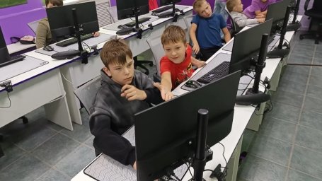 В команде проще