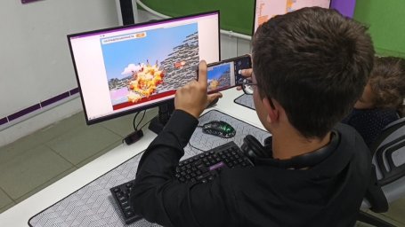Переменные, хитбоксы: за кулисами “Воздушного боя” Переменные, хитбоксы: за кулисами “Воздушного боя”
