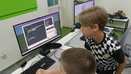 Логистика в Minecraft